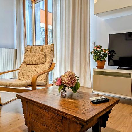 Appartamento Viale Puccini - Free Gated Parking - 3 Minutes From Center Lucca Exterior photo